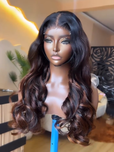 Custom-Colored Highlight Unit – 24” (3 Bundles, 4×4 Closure, DD)